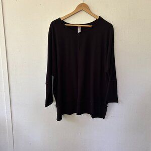 Women's Black Top
